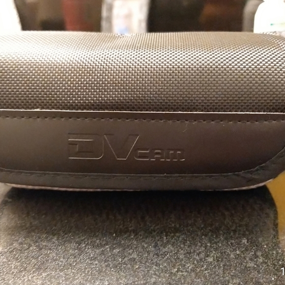 **NEVER USED** DVC camcorder with accessories! - Picture 8 of 15